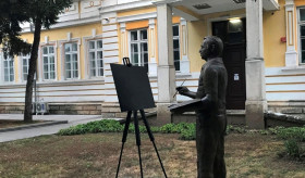 Բուլղարիայում բացվեց նկարիչ Բեդիգ Բեդրոսյանի հուշարձանը